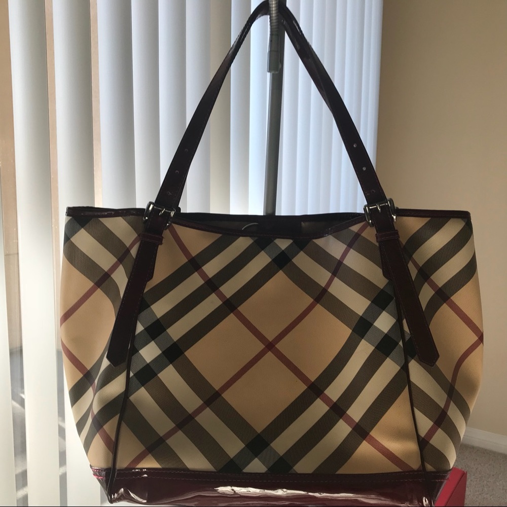 Nickie Tote Burgundy handbag